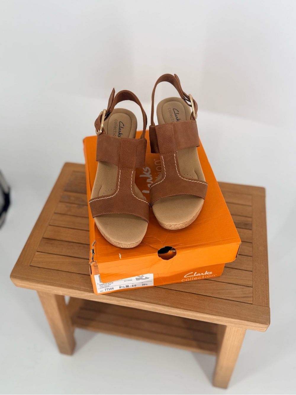 New Clarks Women’s GRISELLE STYLE Sandals size 8.5M
